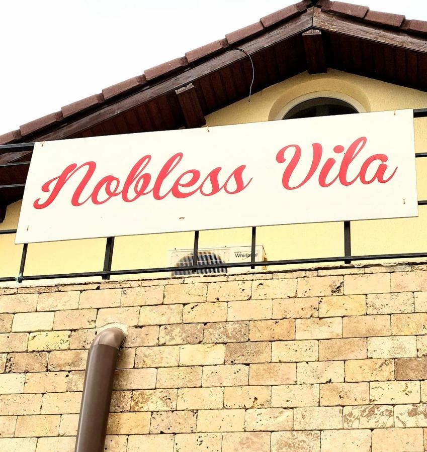Nobless Villa Mereni  Exterior photo