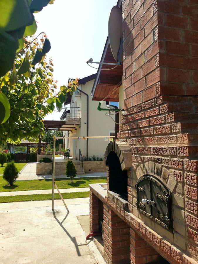 Nobless Villa Mereni  Exterior photo