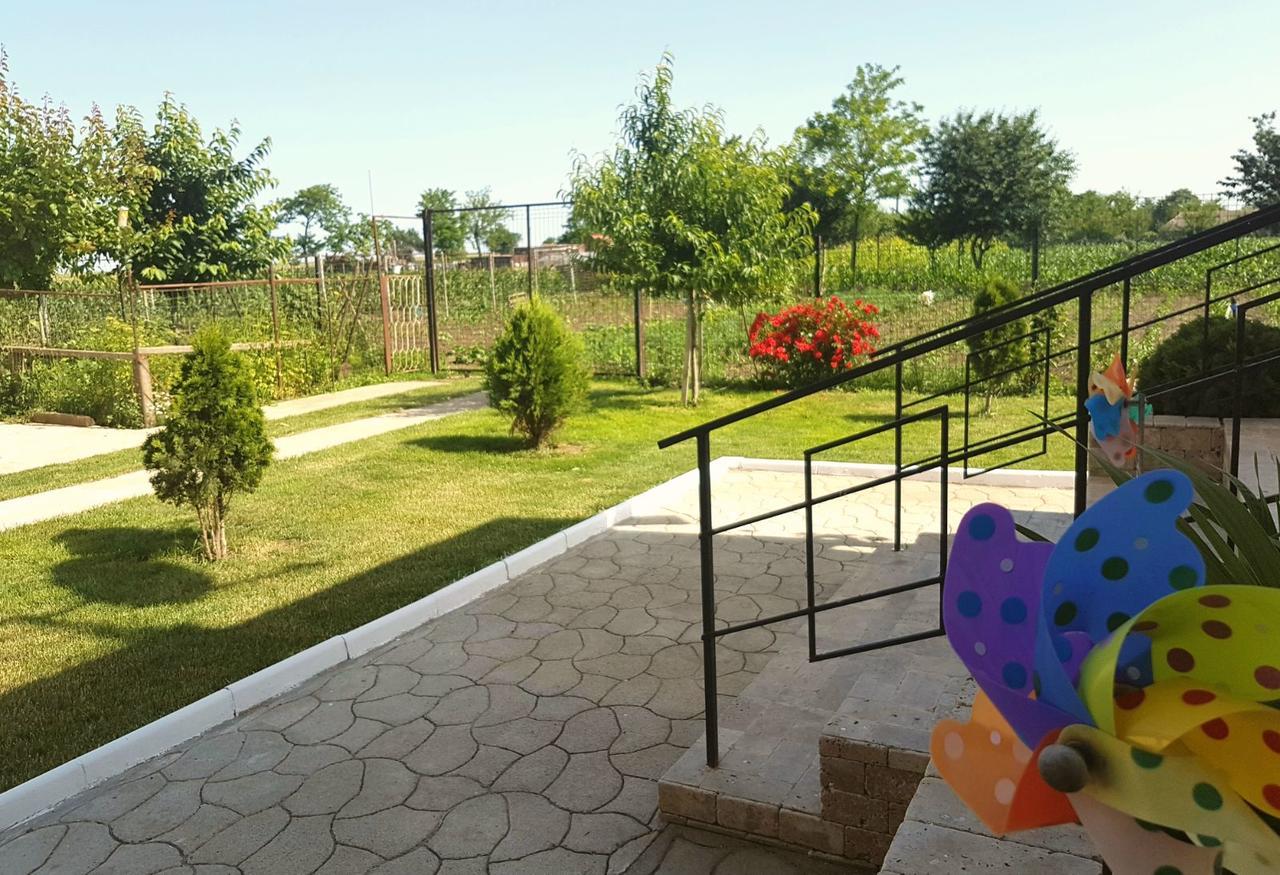 Nobless Villa Mereni  Exterior photo